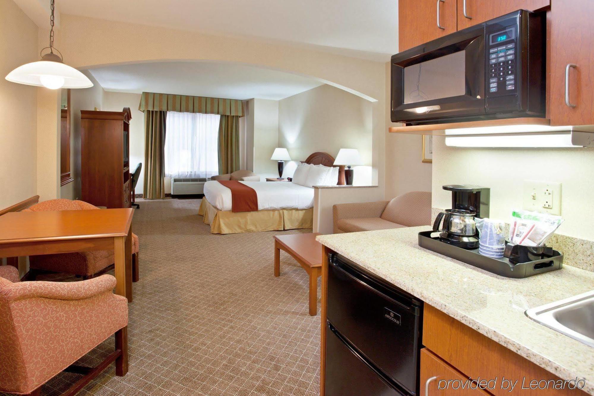 Holiday Inn Express Hotel & Suites Erie-Summit Township, An Ihg Hotel Rum bild